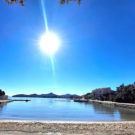 Elena Island Escape Апартаменты
