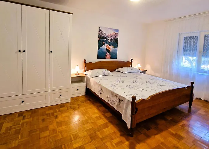 Elena Апартаменты *