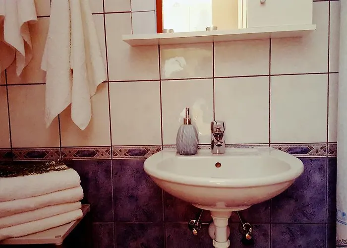 Elena Апартаменты Углян