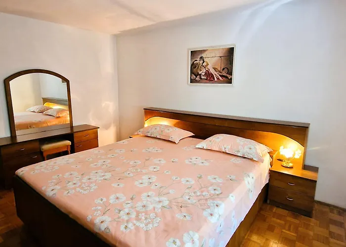 Apartamento Elena Ugljan