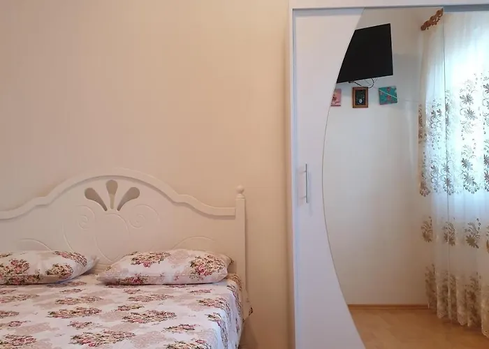Elena Apartamento Ugljan